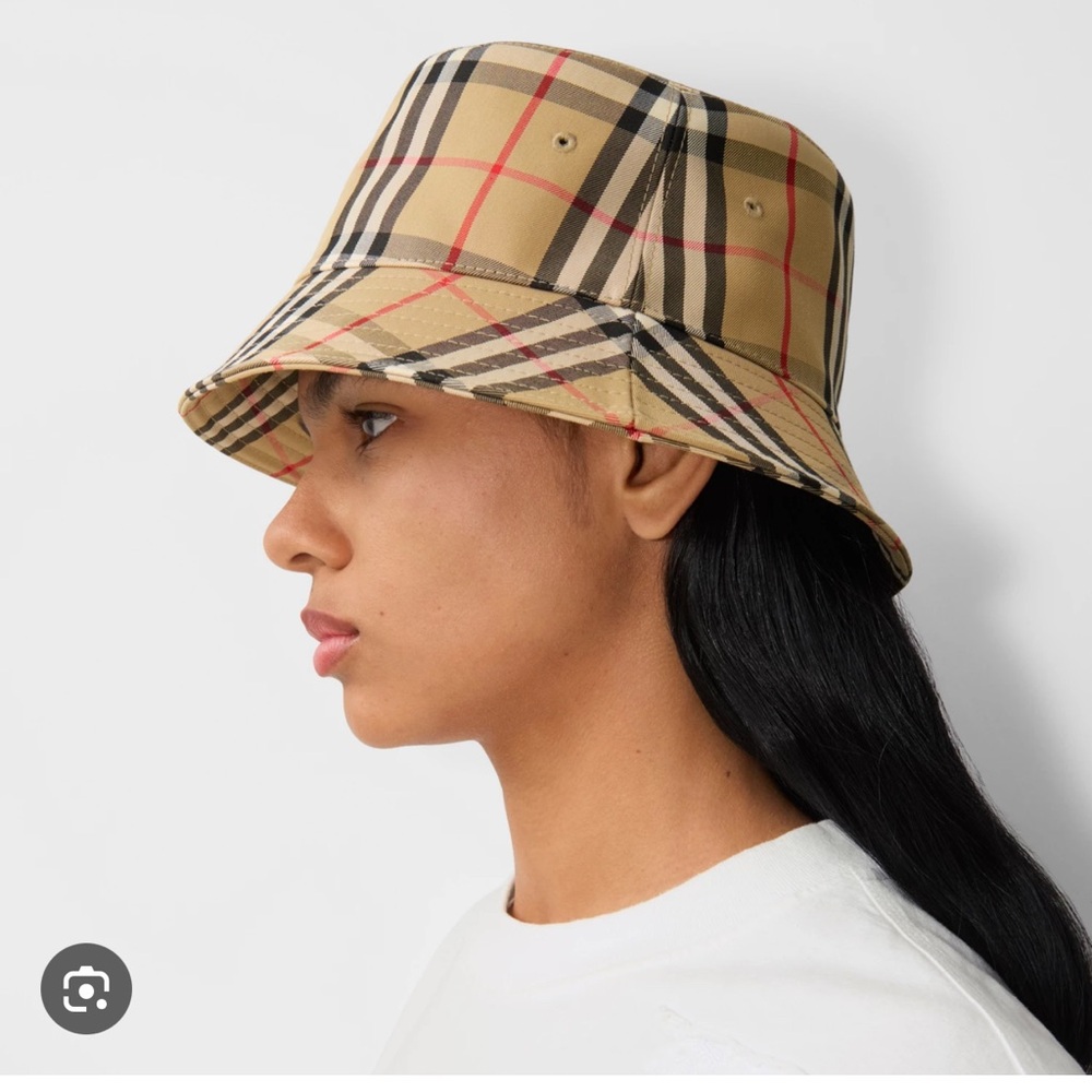 Burberry Vintage Check Bucket Hat